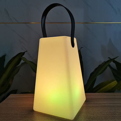 چراغ قابل شارژ قابل حمل LED کنترل بی سیم رنگارنگ برای کمپینگ