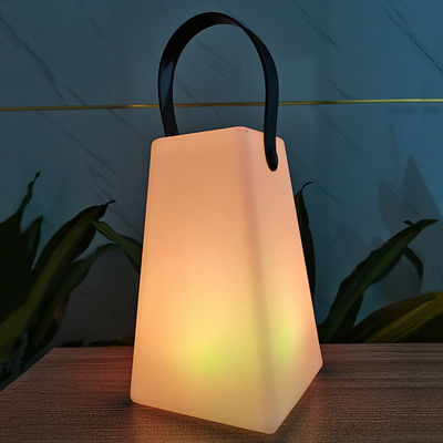 چراغ قابل شارژ قابل حمل LED کنترل بی سیم رنگارنگ برای کمپینگ