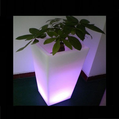 چین عرضه کننده در فضای باز LED روشن روشن مربع گیاه گلدان 80000hr عمر باتری