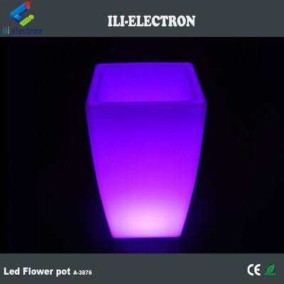 چین عرضه کننده در فضای باز LED روشن روشن مربع گیاه گلدان 80000hr عمر باتری