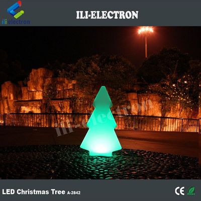 درخت کریسمس پلاستیکی