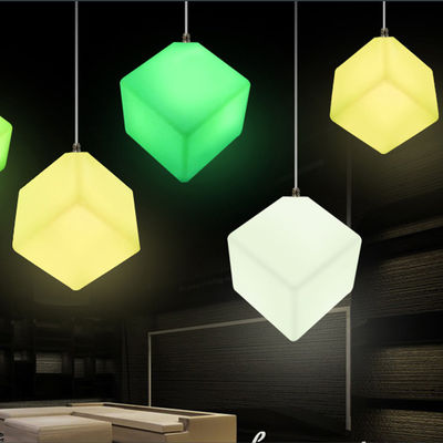 کنترل از راه دور در فضای باز LED چراغ مکعب لامپ آویزان برای رویدادها و جشن ها