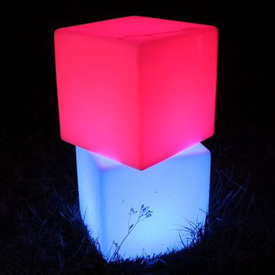 IP65 ضد آب در فضای باز LED مکعب نور 16 رنگ تغییر برای مدفوع باغ