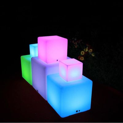 IP65 ضد آب در فضای باز LED مکعب نور 16 رنگ تغییر برای مدفوع باغ