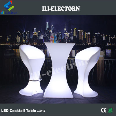 طراحي مدرن مربع ست بار کوکتل بالاي سفيد PE پلاستیک LED نور بار ميز