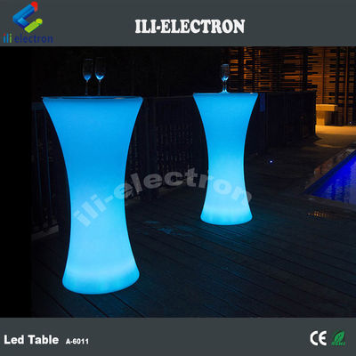 میز بیسترو LED بالا در داخل و خارج استفاده می شود