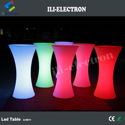 میز بیسترو LED بالا در داخل و خارج استفاده می شود
