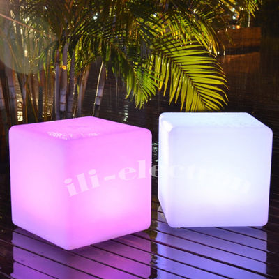 چراغ LED پلاستیکی با کنترل از راه دور و روشنایی قابل تنظیم